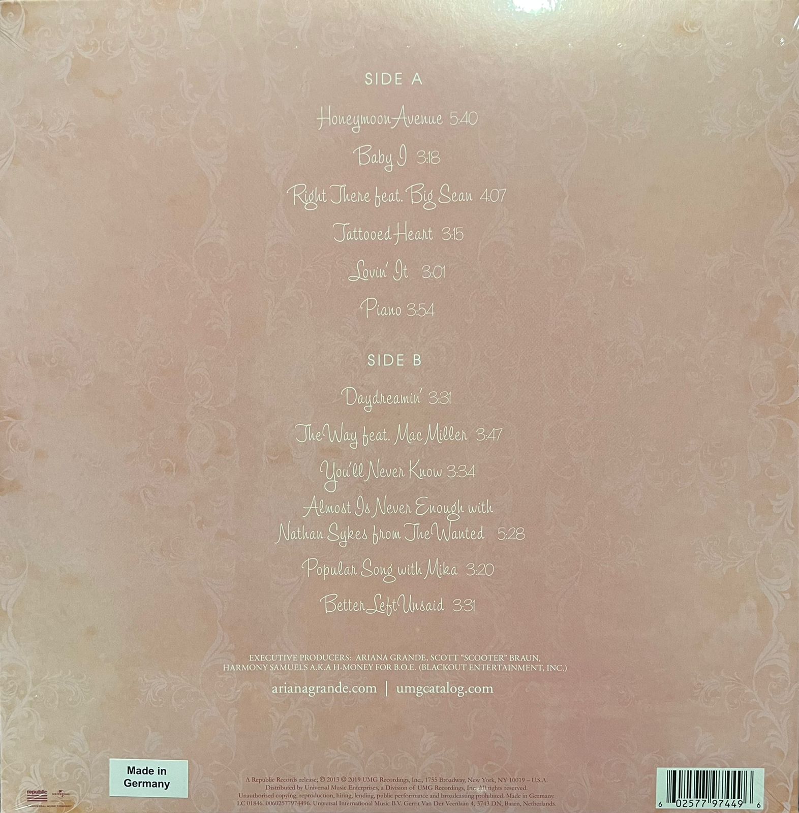 Ariana Grande-Yours Truly - Imagen 2