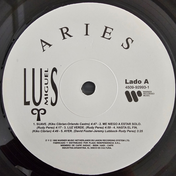 Luis Miguel - Aries (2024) - Imagen 3